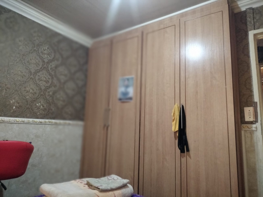 3 Bedroom Property for Sale in Molifi Tau Kloof Free State